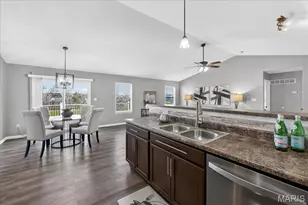 207 Bluestem Ln, O'Fallon, MO 63366 - Photo 31