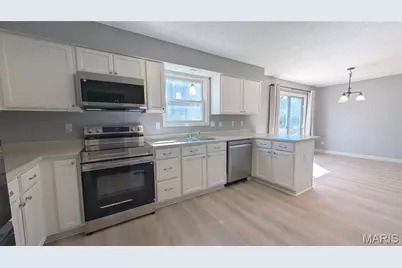 247 New Richmond Drive, Wentzville, MO 63385 - Photo 9