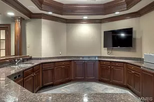 1103 Highland Pointe Dr, Town and Country, MO 63131 - Photo 47