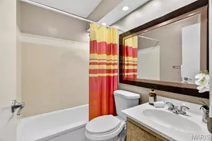 1627 Preston Park Ln, Saint Louis, MO 63146 - Photo 35