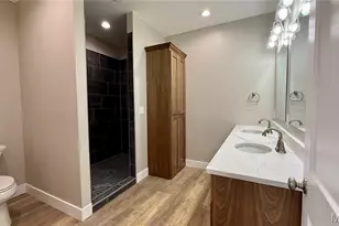 205 E Larkspur Ct, Hannibal, MO 63401 - Photo 11