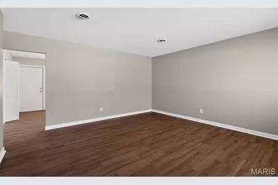 4426 Treadway Lane, Saint Louis, MO 63134 - Photo 13