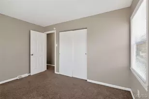 325 Lancashire Rd, Saint Louis, MO 63137 - Photo 25