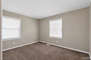 325 Lancashire Rd, Saint Louis, MO 63137 - Photo 11