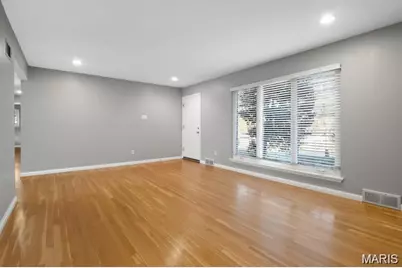 8408 Louwen Drive, Ladue, MO 63124 - Photo 5