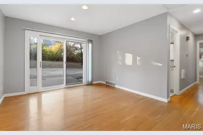 8408 Louwen Drive, Ladue, MO 63124 - Photo 7