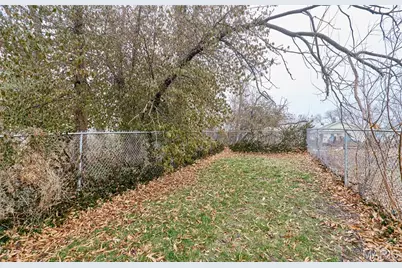 900 N Elm Avenue, Webster Groves, MO 63119 - Photo 17