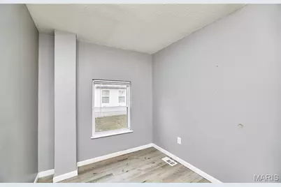 900 N Elm Avenue, Webster Groves, MO 63119 - Photo 9