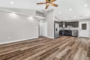 131 N Alexander St, Farmington, MO 63640 - Photo 9