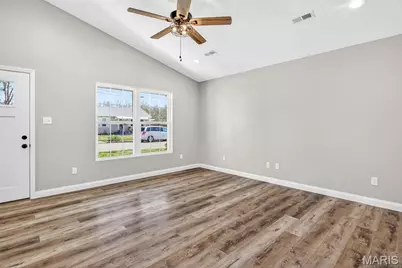 131 N Alexander Street, Farmington, MO 63640 - Photo 7