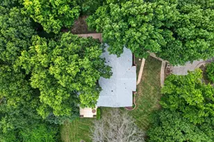 7 Springlake Ct, Ballwin, MO 63011 - Photo 51