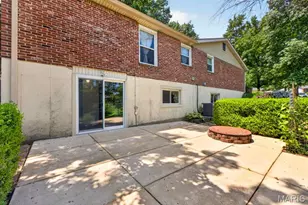 7 Springlake Ct, Ballwin, MO 63011 - Photo 49