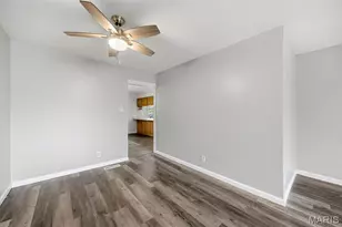 4905 Milsmar Dr, Saint Louis, MO 63128 - Photo 9