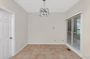 14033 Woods Mill Cove Dr, Chesterfield, MO 63017 - Photo 13