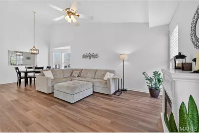 32 Turtle Creek Villas Drive #8L, O'Fallon, MO 63366 - Photo 7