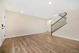360 Winding Bluffs Ct, Fenton, MO 63026 - Photo 3