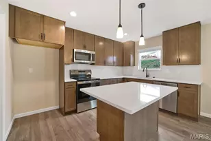 360 Winding Bluffs Ct, Fenton, MO 63026 - Photo 15