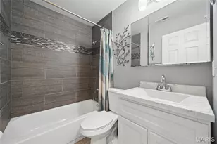 505 Glenmeadow Dr, Ballwin, MO 63011 - Photo 17