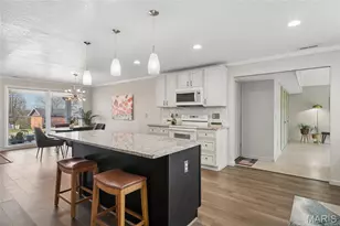 505 Glenmeadow Dr, Ballwin, MO 63011 - Photo 9