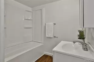 7613 Virginia Ave, Saint Louis, MO 63111 - Photo 9