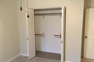 9071 Wrenwood Ln, Brentwood, MO 63144 - Photo 11