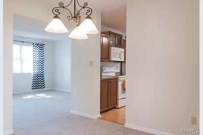 9071 Wrenwood Lane, Brentwood, MO 63144 - Photo 3