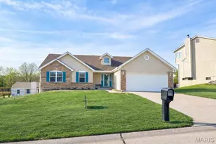 3121 Country Knoll Dr, Saint Charles, MO 63303 - Photo 1