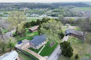 17 Ridgemoor Dr, Fenton, MO 63026 - Photo 7