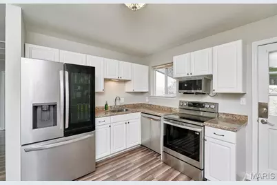 17 Ridgemoor Drive, Fenton, MO 63026 - Photo 11