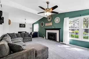 727 Paschal Dr, Mehlville, MO 63125 - Photo 3