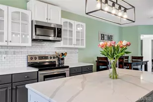 727 Paschal Dr, Mehlville, MO 63125 - Photo 5