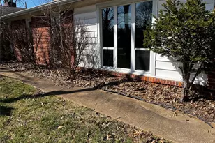 102 Five Meadows Ln, Ballwin, MO 63011 - Photo 5