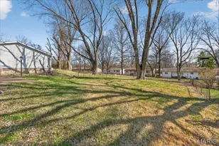 11754 El Somo Ct, Florissant, MO 63033 - Photo 37