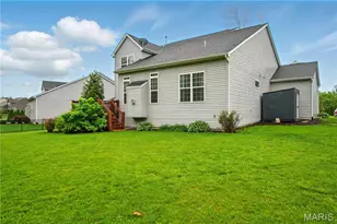 204 Grayleaf Ct, O'Fallon, MO 63385 - Photo 35
