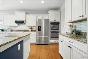 204 Grayleaf Ct, O'Fallon, MO 63385 - Photo 7