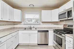 1422 Ramona Ln, Saint Charles, MO 63304 - Photo 15