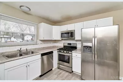 1422 Ramona Lane, Saint Charles, MO 63304 - Photo 17