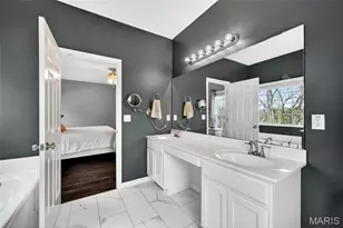 100 Hartford Ct, Fenton, MO 63026 - Photo 19