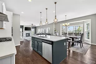 100 Hartford Ct, Fenton, MO 63026 - Photo 7