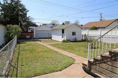 5616 Milentz Avenue, Saint Louis, MO 63109 - Photo 23