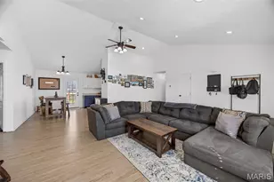 20999 Lacombe Rd, Waynesville, MO 65583 - Photo 9