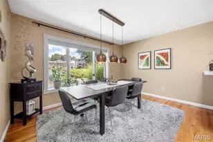 13172 Greenbough Dr, Saint Louis, MO 63146 - Photo 7