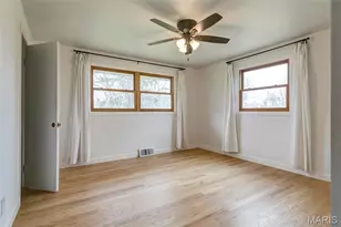 17370 Old Jamestown Rd, Florissant, MO 63034 - Photo 11