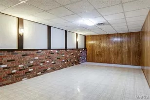 17370 Old Jamestown Rd, Florissant, MO 63034 - Photo 21