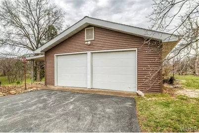 17370 Old Jamestown Road, Florissant, MO 63034 - Photo 3