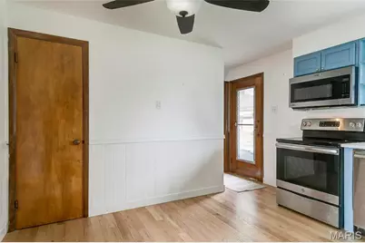 17370 Old Jamestown Road, Florissant, MO 63034 - Photo 9