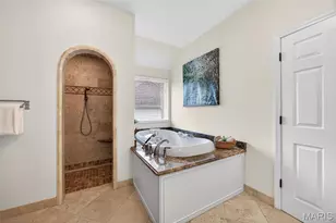 11 Regatta Bay Ct, Lake Saint Louis, MO 63367 - Photo 11