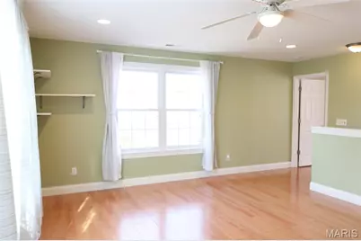 8829 Bridgeport Avenue, Brentwood, MO 63144 - Photo 23