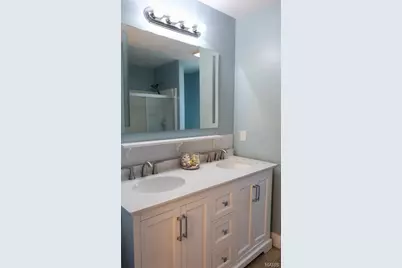 8829 Bridgeport Avenue, Brentwood, MO 63144 - Photo 27