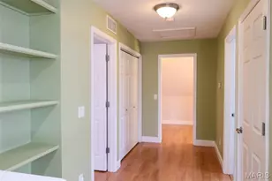 8829 Bridgeport Ave, Brentwood, MO 63144 - Photo 25